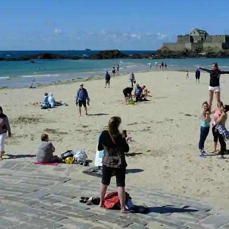 Saint-Malo Apartment *